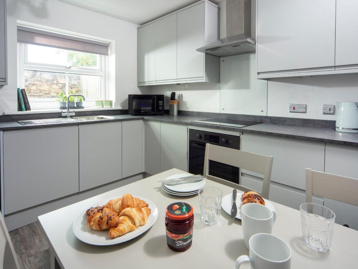 1 Wesley Mews Villa Алнуик Екстериор снимка