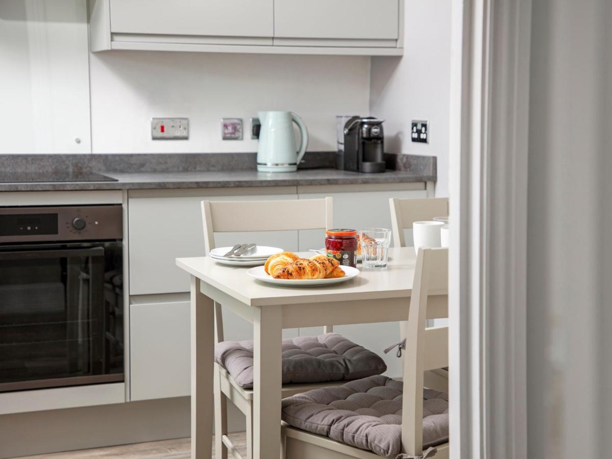 1 Wesley Mews Villa Алнуик Екстериор снимка